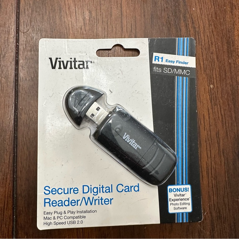 Vivitar secure digital card reader/writer